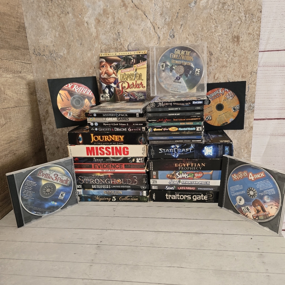 Lot Of 33 Computer CD Rom Video Game Bundle Mystery Action Sim Etc. Some Sealed